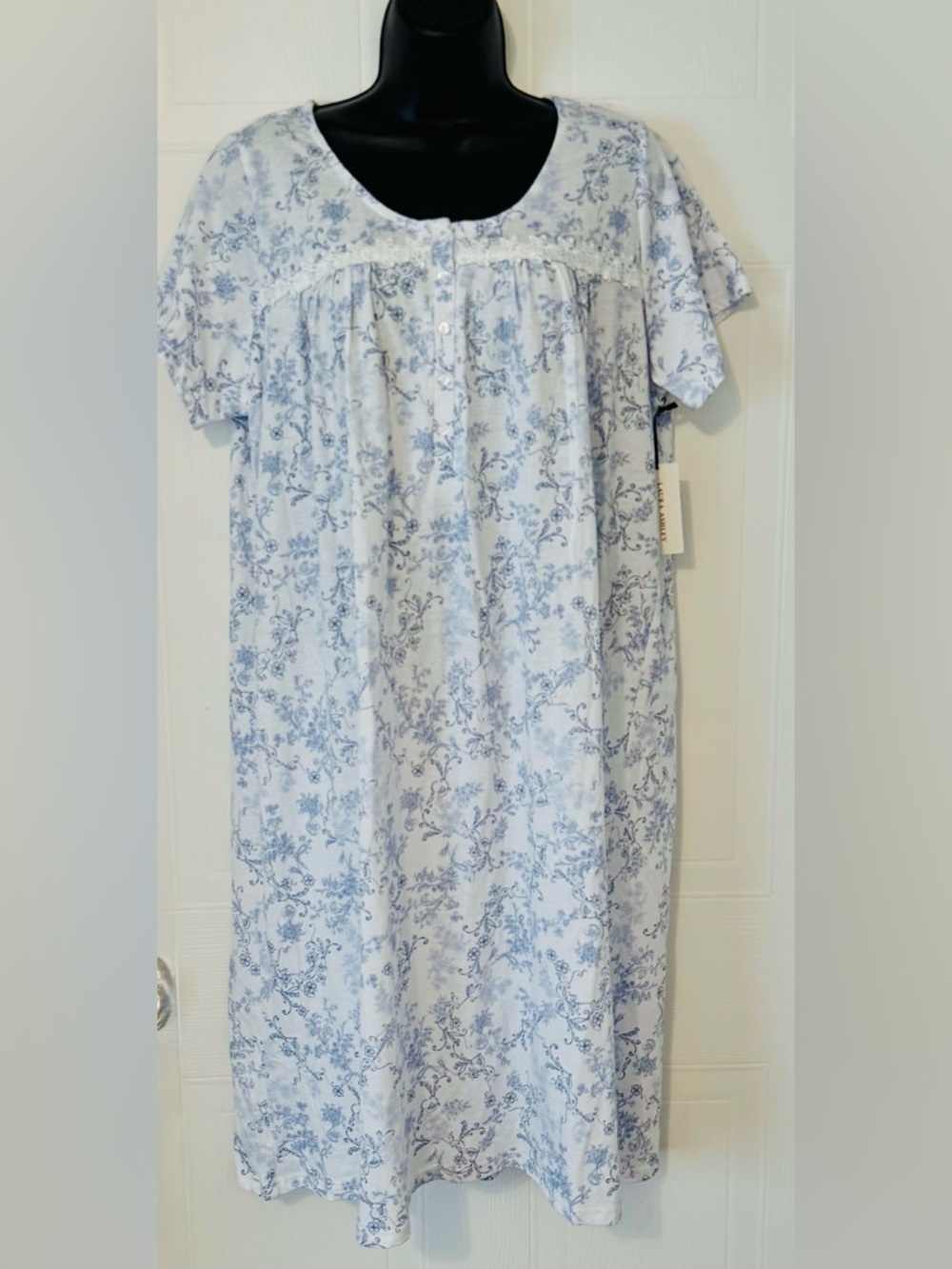Laura Ashley Nightgown Granny Chic Blue Floral Pull Over Gown Lace Trim Large